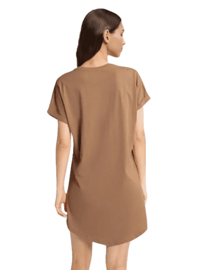 [removal.ai]_b68463e9-66d1-4a78-8598-626175a7867b-screenshot_2023-09-30-koszula-nocna-boutique--brazowy-henderson1.png