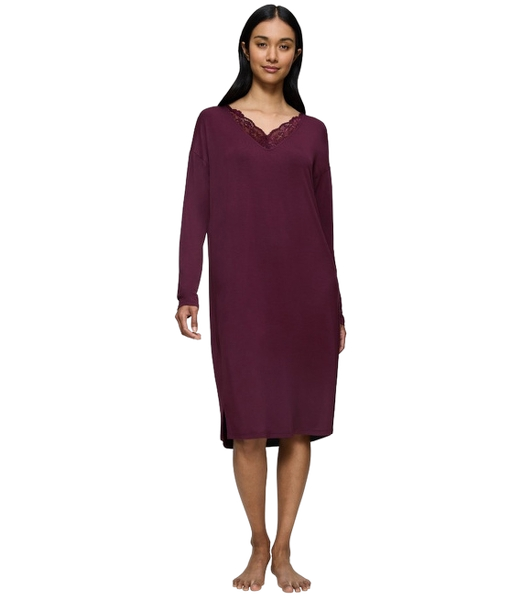00EG_Deep Burgundy