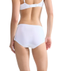 03_White