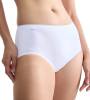 03_White