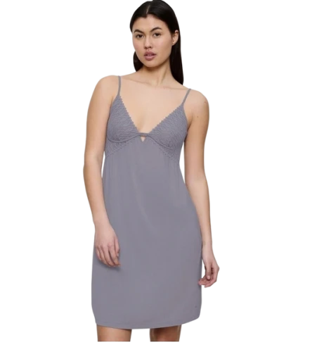 3557_Grey Shadow
