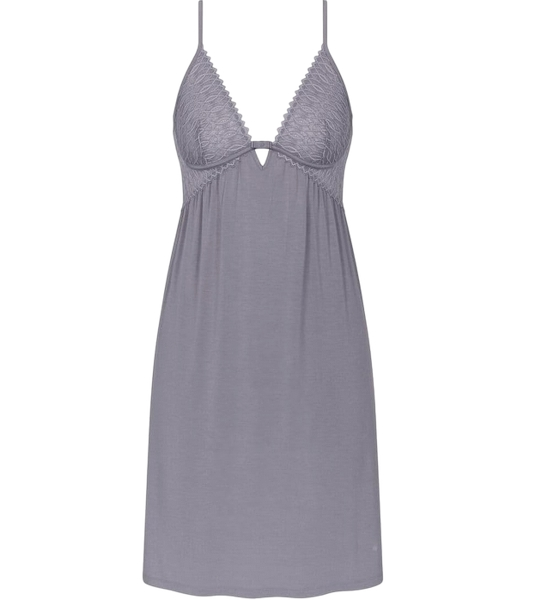 3557_Grey Shadow
