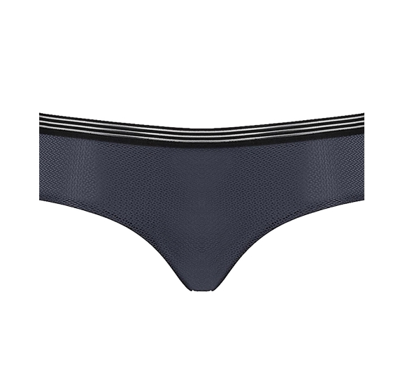 04_black